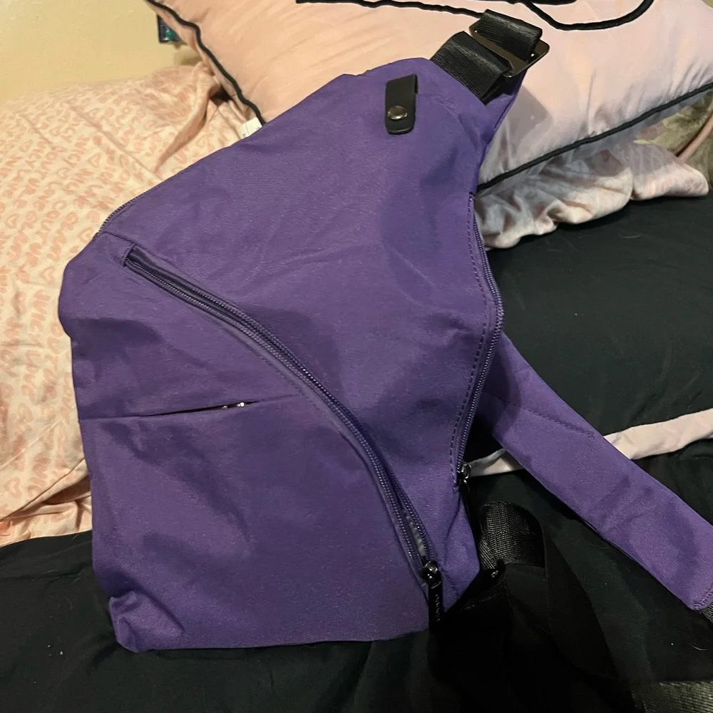 Anti theft Backpack - Picture 1 of 9